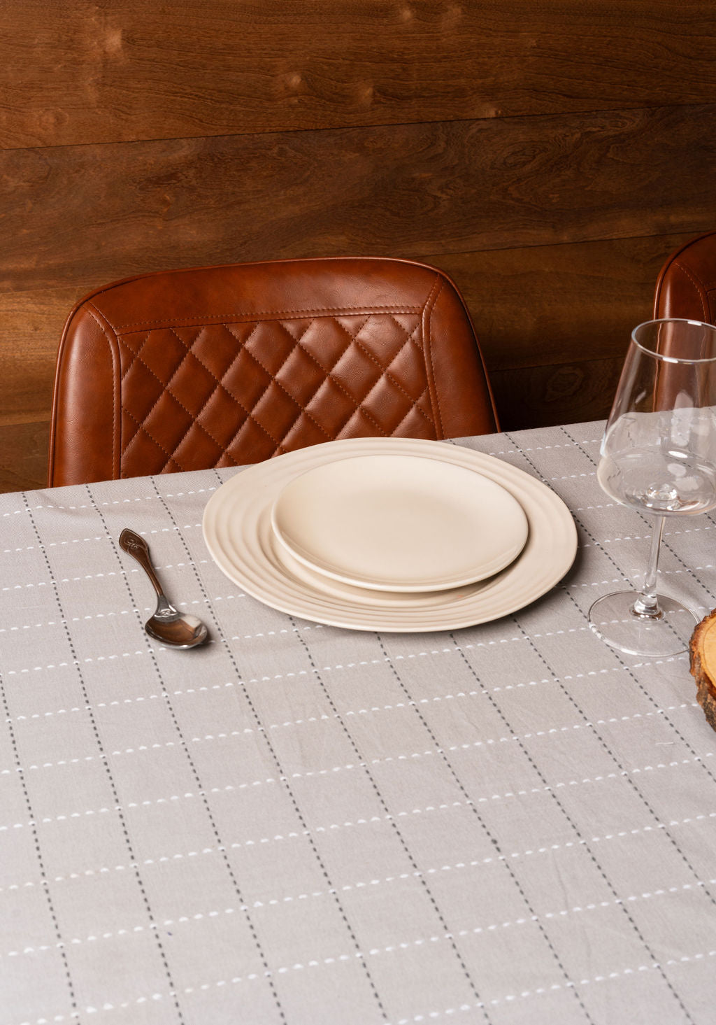 STITCHES-TABLE CLOTH