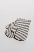 BISTRO STRIPE-OVEN MITTS-SET OF 2