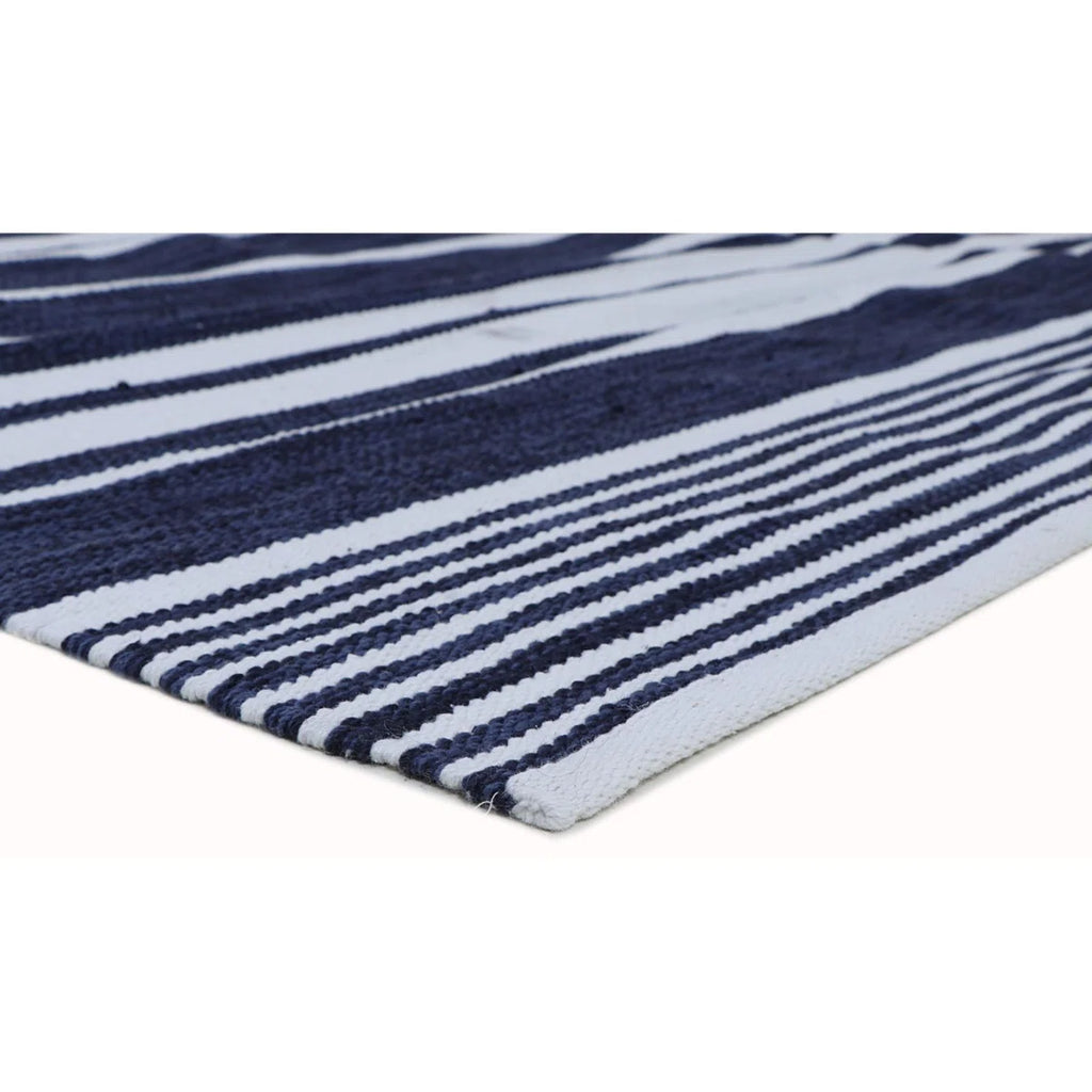 2'6 x 8 Flatweave Striped Indoor / Outdoor Rug
