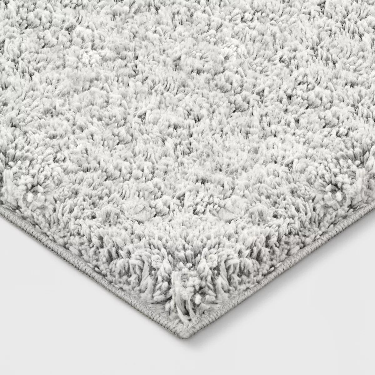 2'6” x 3'10” Plush Shag Rug - Room Essentials