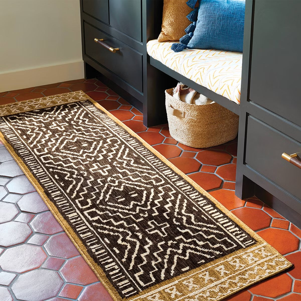 2'4"x7' Global Runner Rug Black/Tan - Threshold