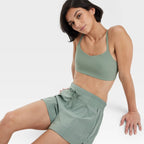 Medium Women's Woven Mid-Rise Shorts 4" - All In Motion