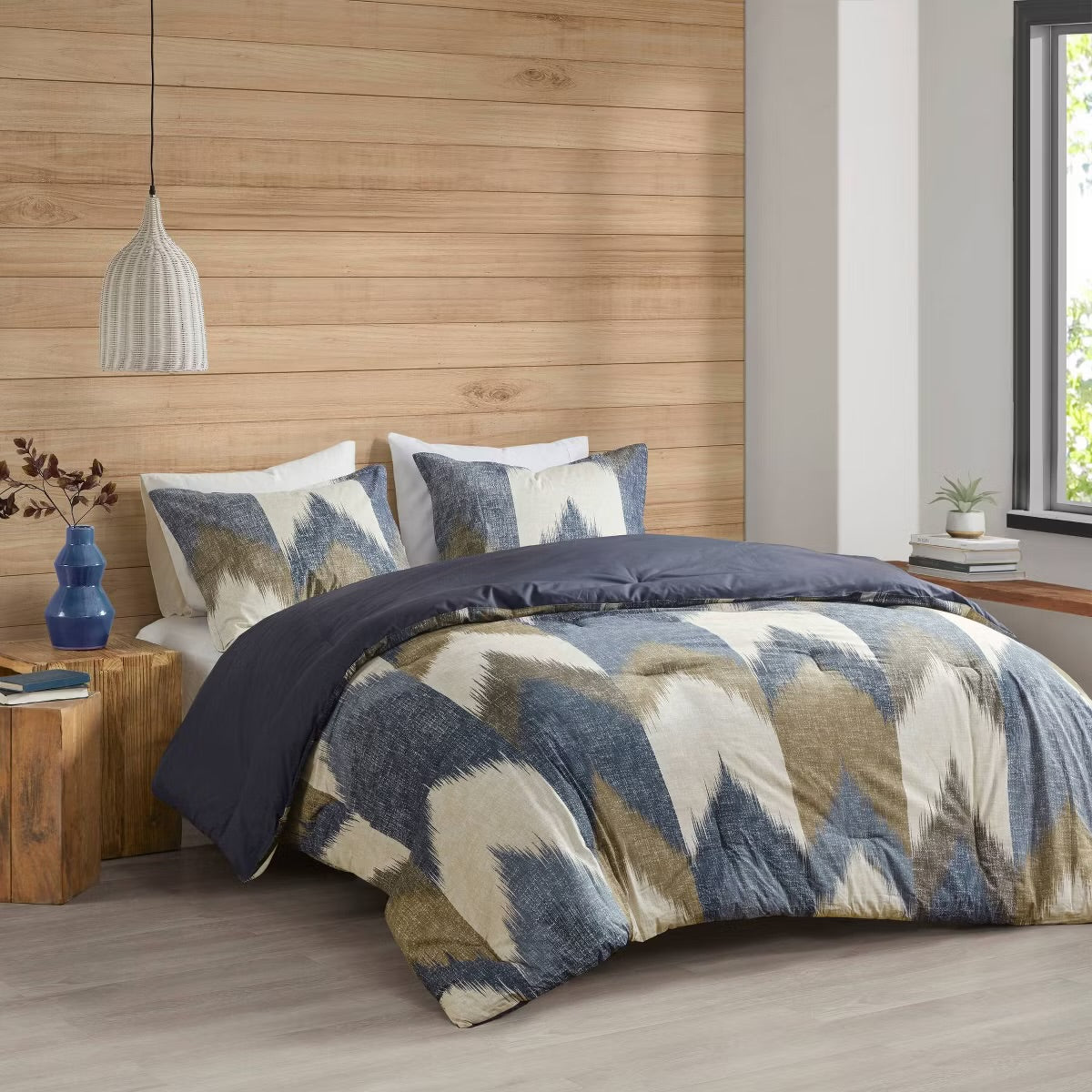 INKIVY Alpine Reversible King Chevron Navy KingCalifornia King