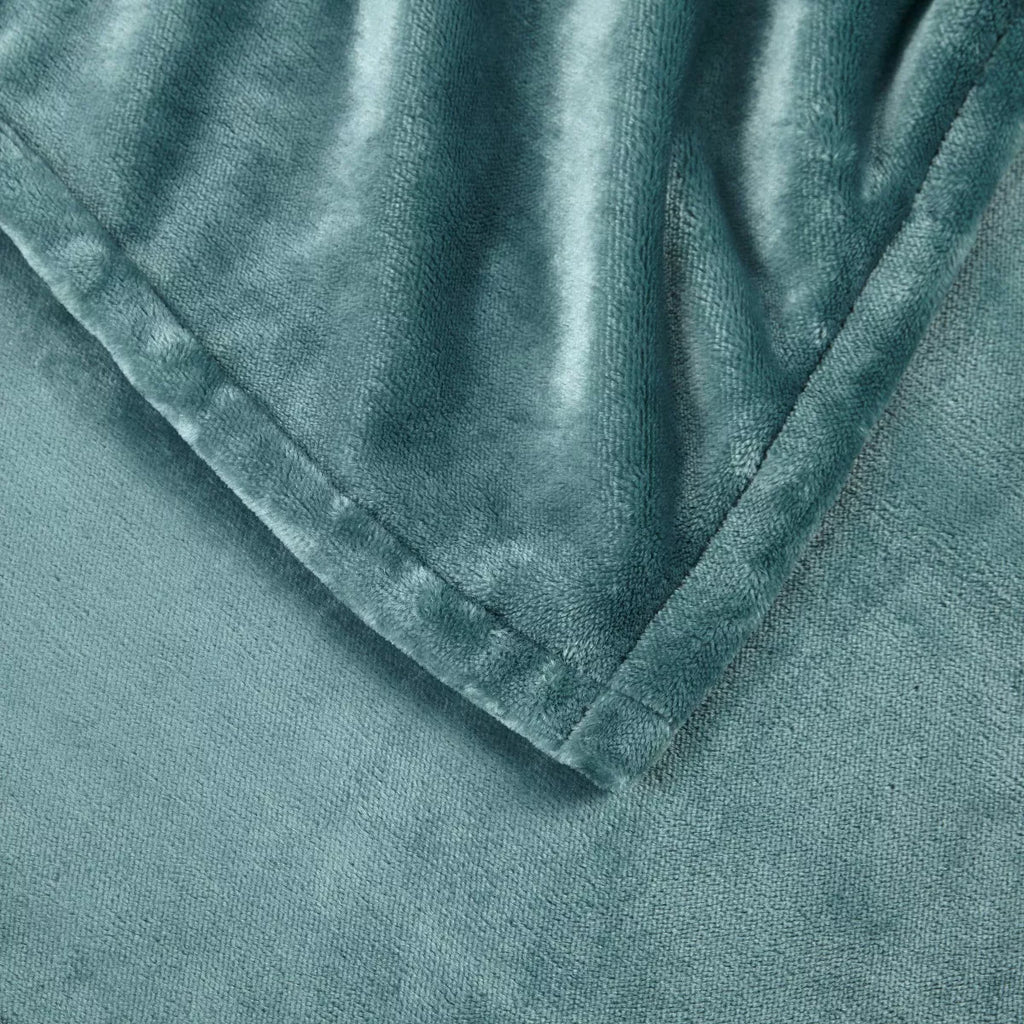 Serta Ultra-Plush Electric Teal Throw