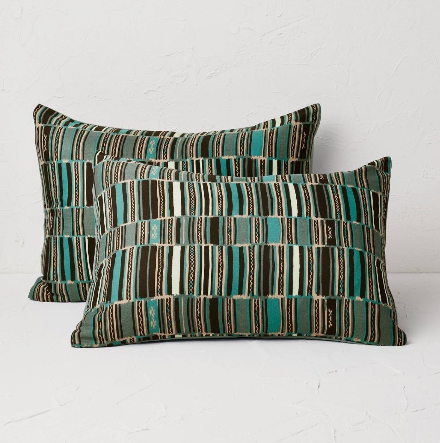 King Jungalow Sun in the Water Comforter & Sham Set