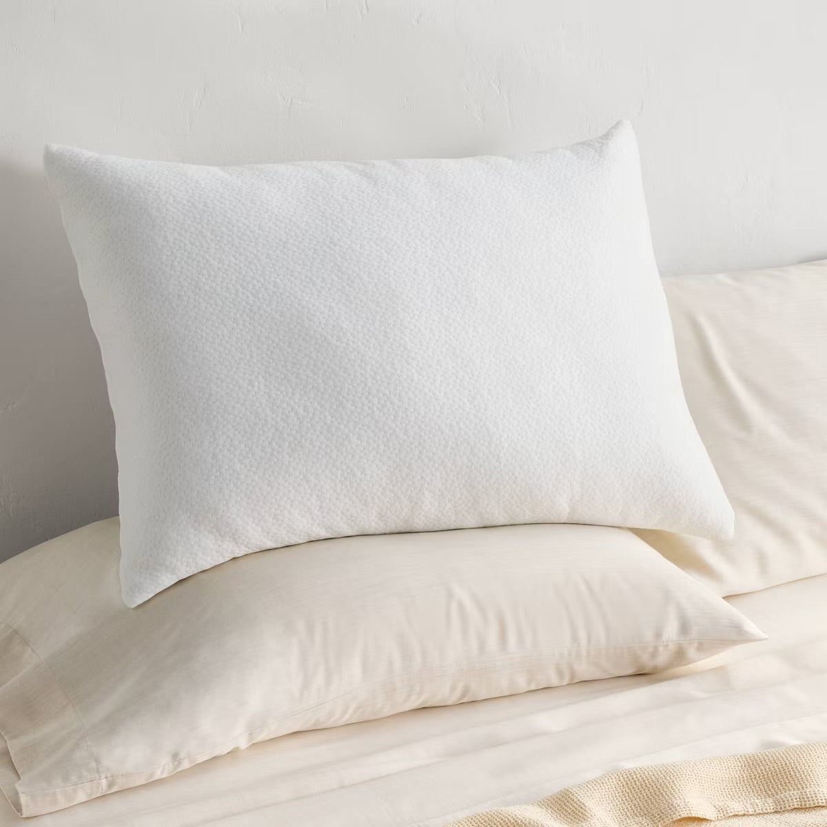 Standard/Queen Medium/Firm Memory Foam & Down Alternative Firm Bed Pillow - Casaluna