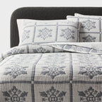 Full/Queen Matelasse Christmas Quilt Set Snowflake - Threshold