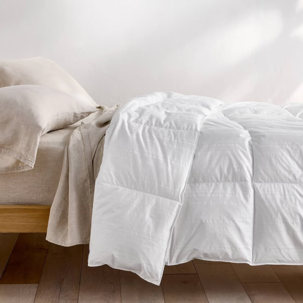 Full/Queen All Season Premium Down Comforter - Casaluna