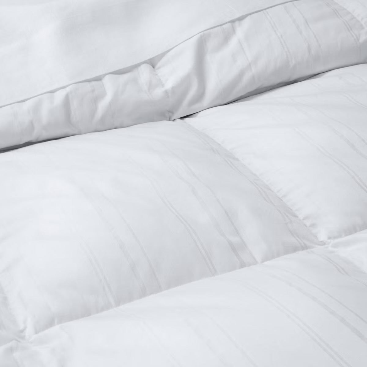 Full/Queen All Season Premium Down Comforter - Casaluna