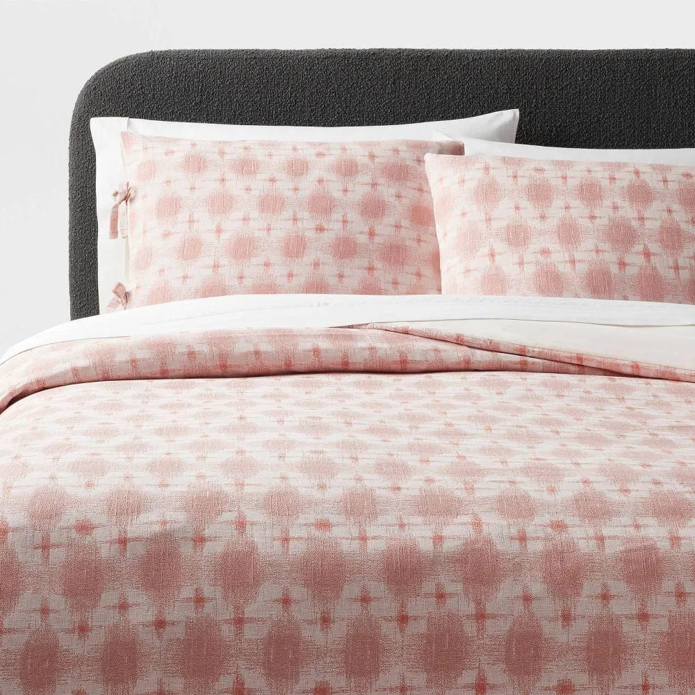 King Yarn Dye Ikat Duvet Cover and Sham Set Ivory/Mauve - Threshold