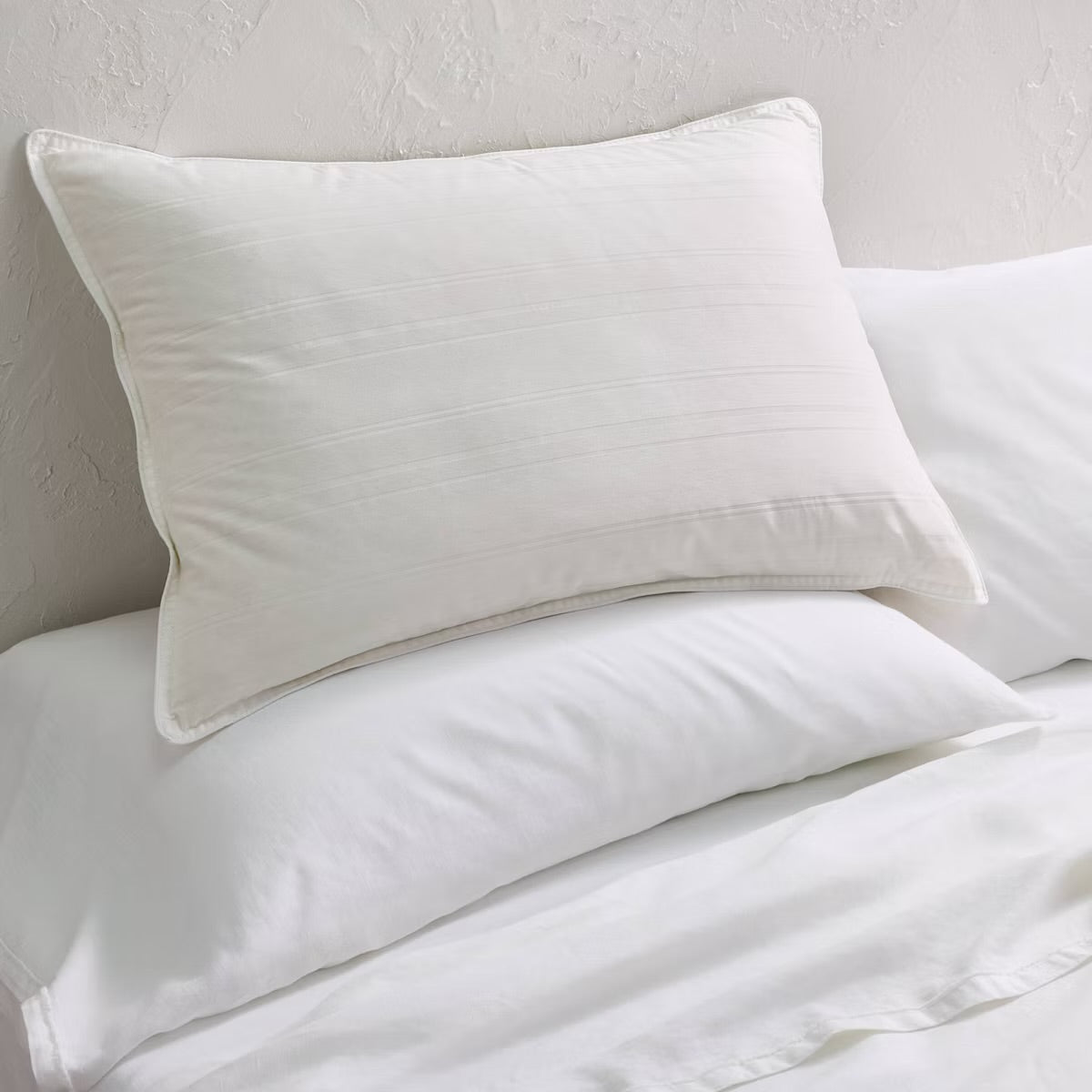 Medium Down Bed Pillow - Casaluna