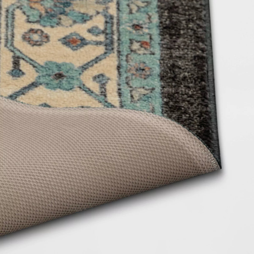 5 x 7 Distressed Geometric Tufted Area Rug Green