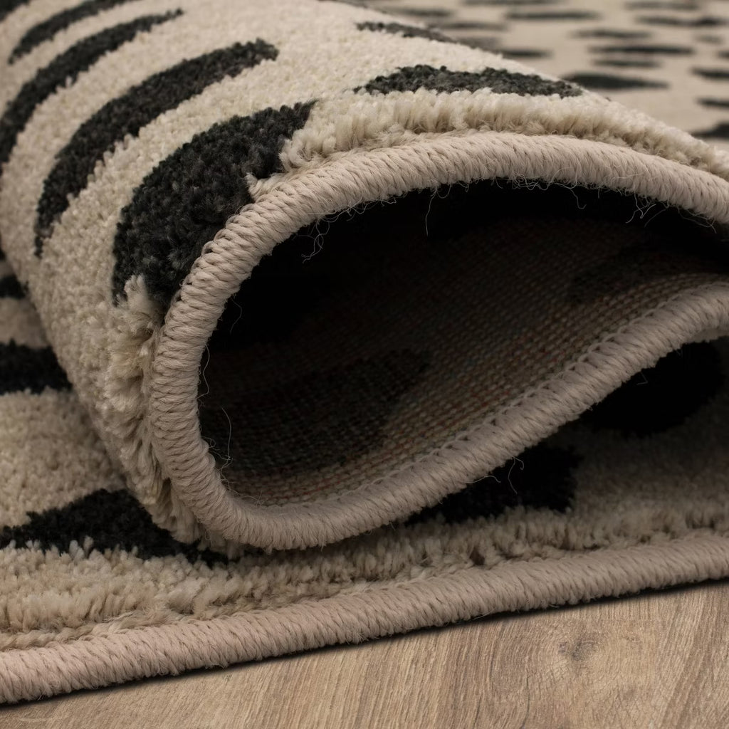 5 x 7 Daffodil Leopard Print Woven Rug - Threshold