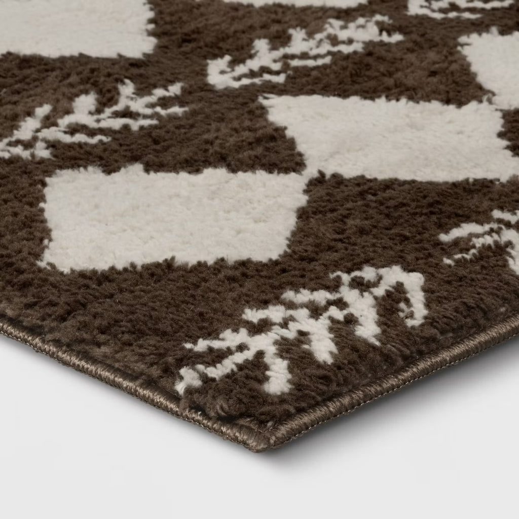 5 x 7 Irregular Diamond Shag Area Rug