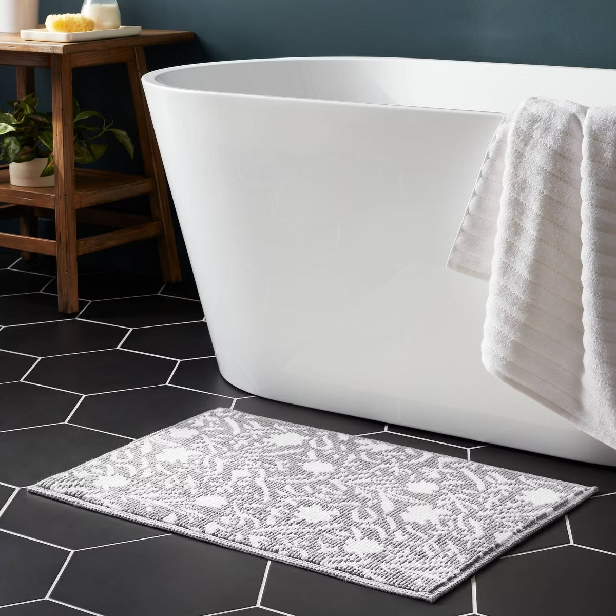 20"x30" Performance Plus Bath Rug Gray Floral- Threshold