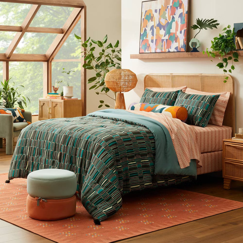 Full/Queen Tassel Trim Comforter Set