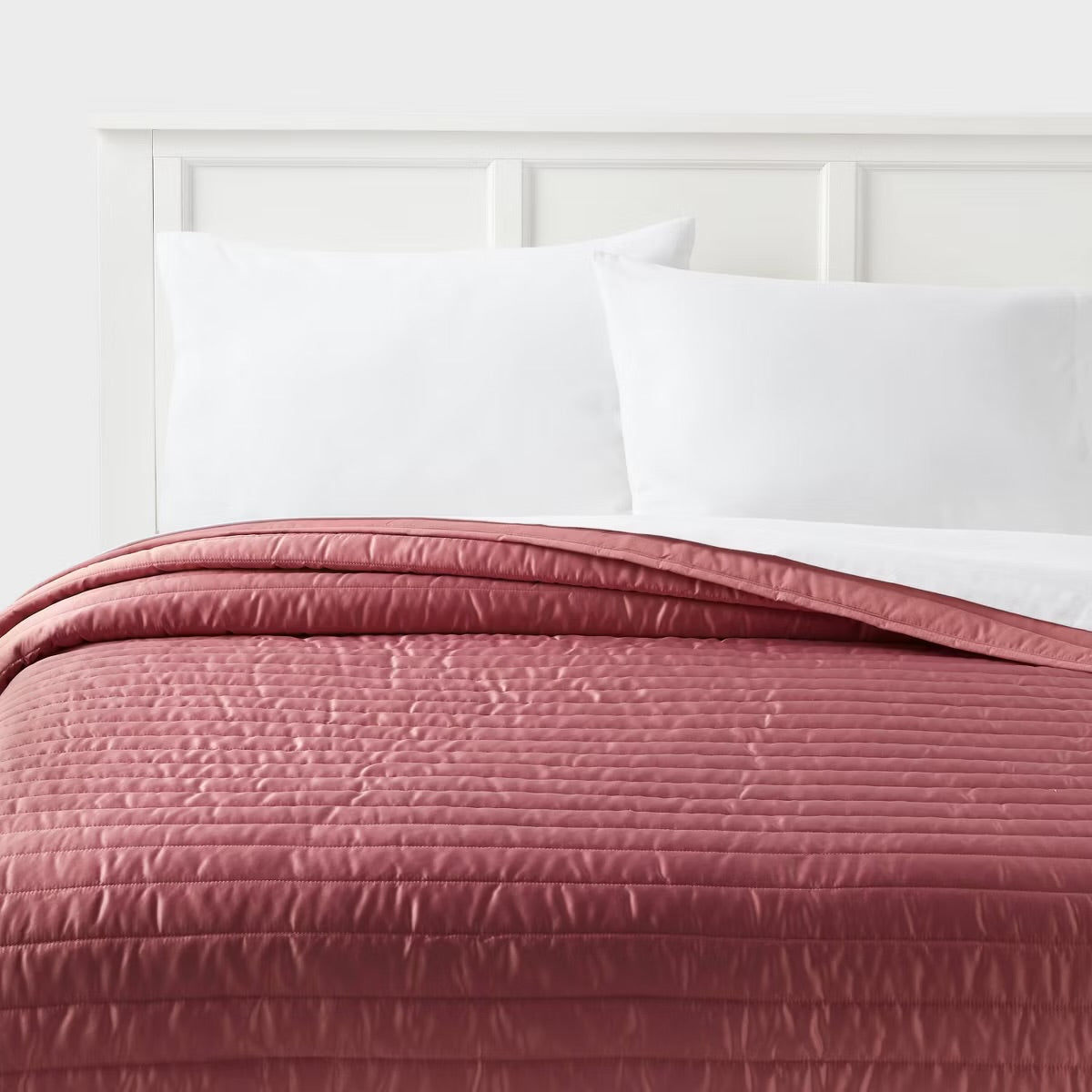 Full/Queen Satin Quilt Rose Pink - Room Essentials
