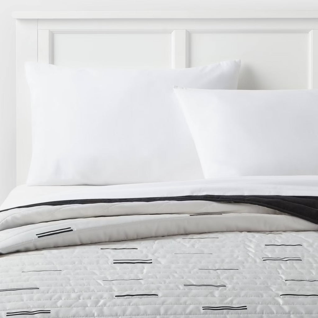 Twin/Twin Extra Long Satin Quilt White/Black - Room Essentials