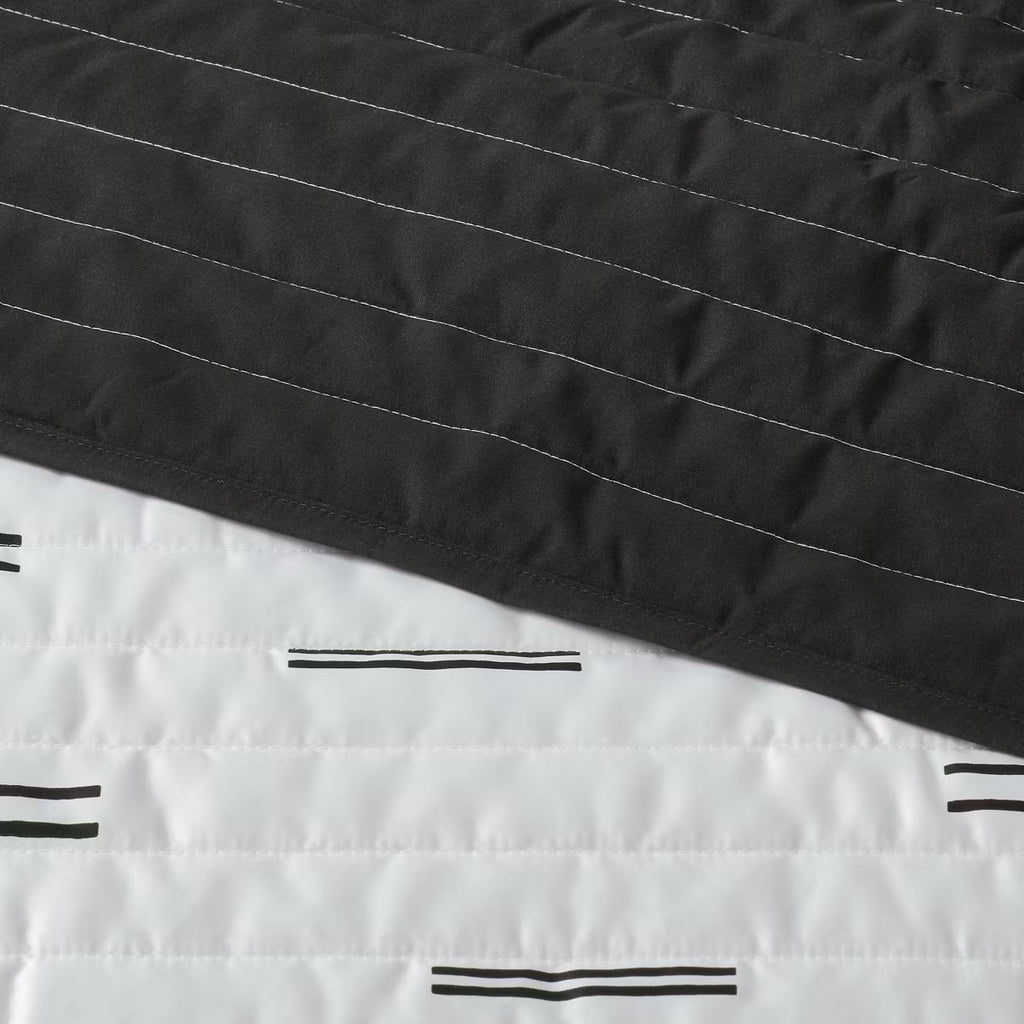 Twin/Twin Extra Long Satin Quilt White/Black - Room Essentials