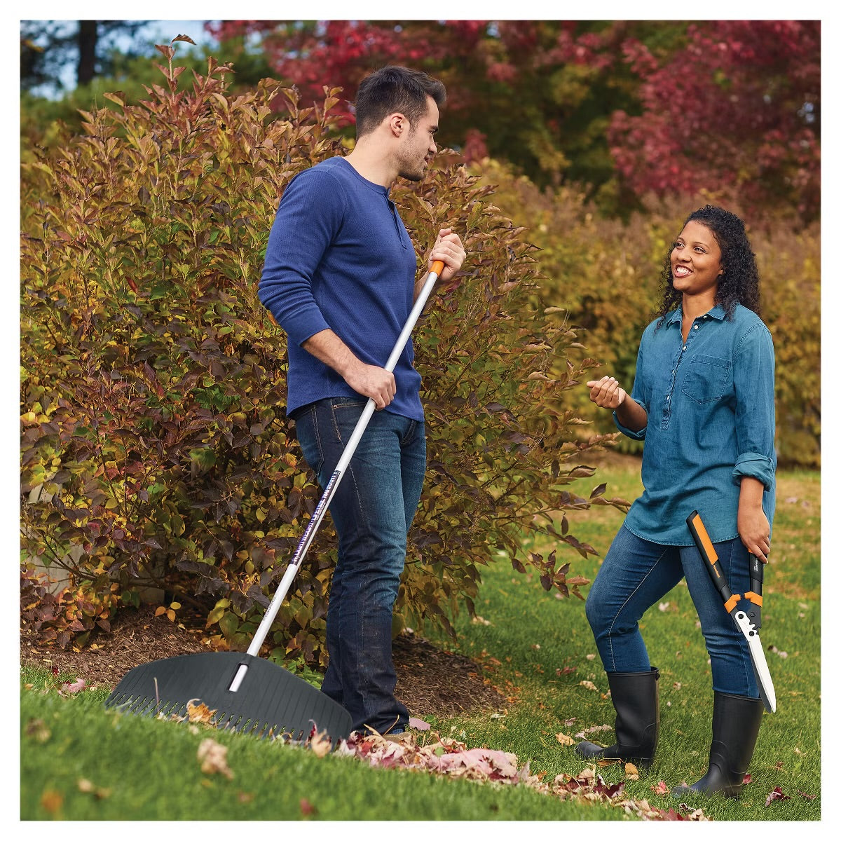 Fiskars 67" Leaf Rake
