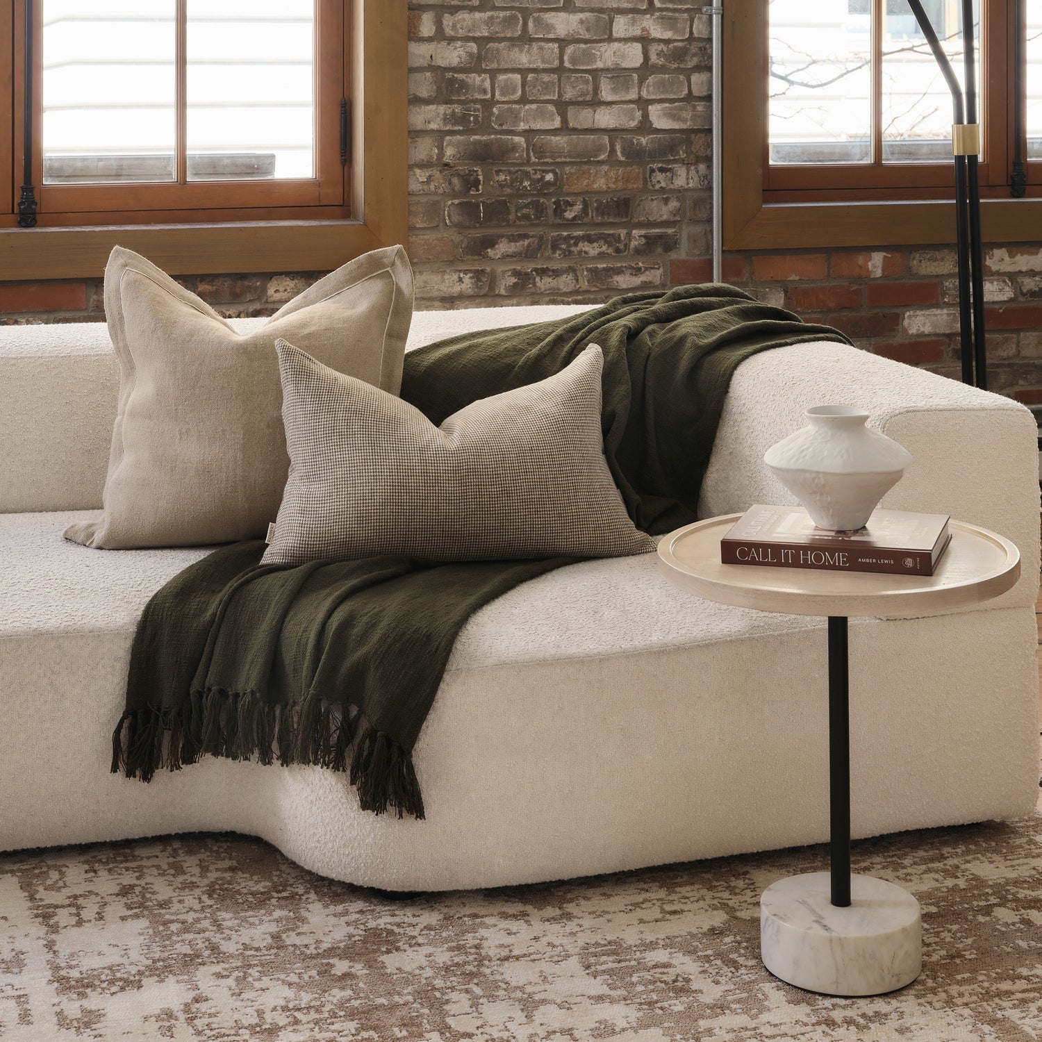 Antares Table