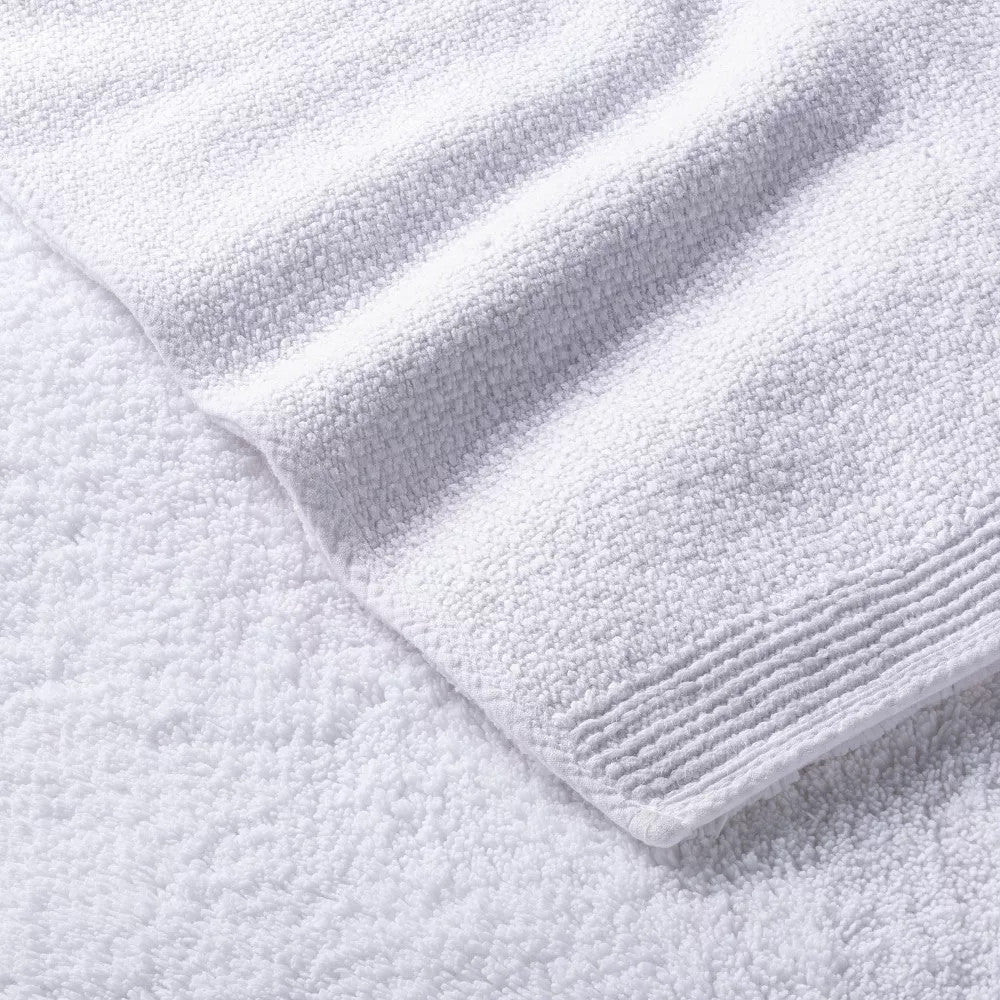 24"x40" Ultra Soft Tufted Bath Rug White - Casaluna