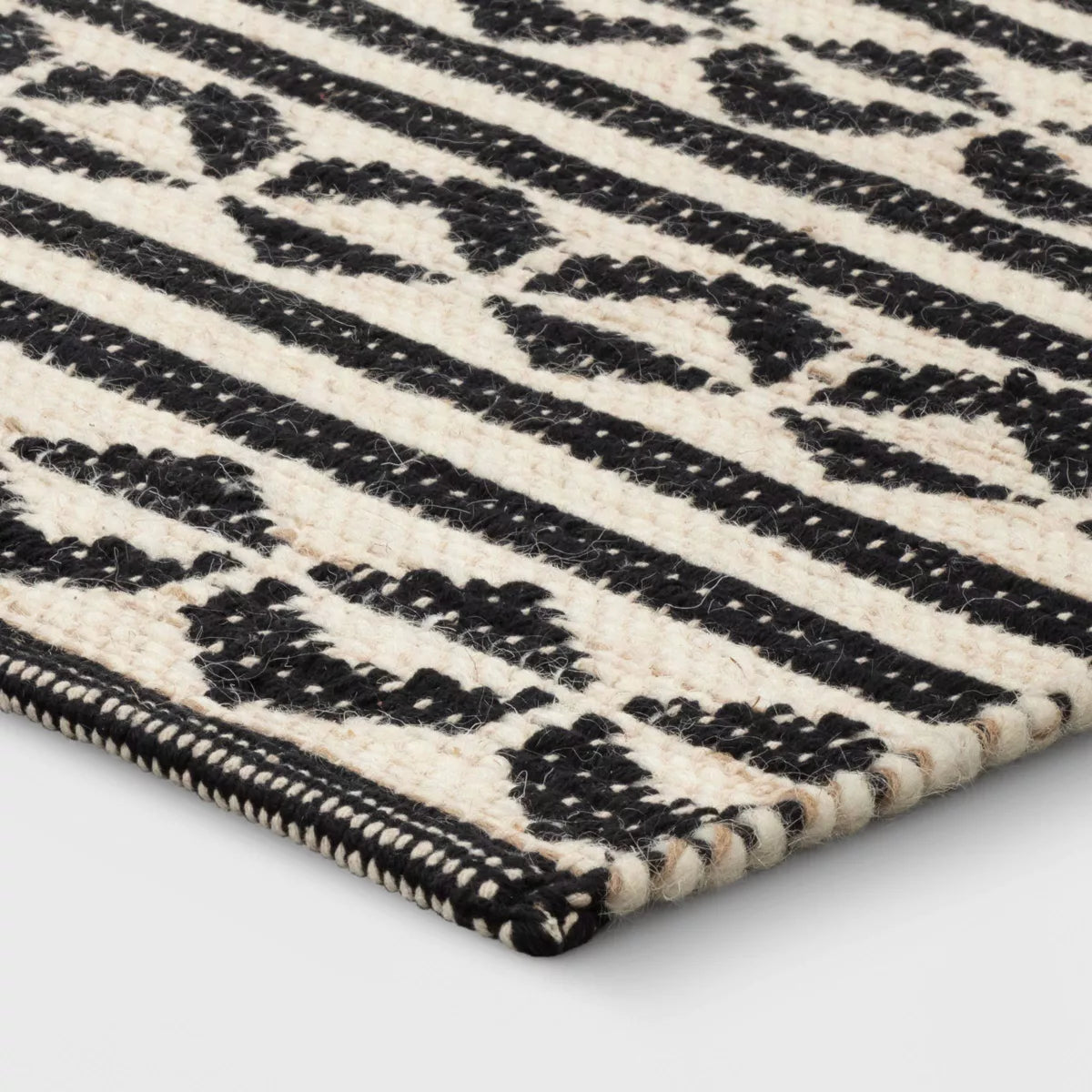 2'6"x4' Geometric Woven Accent Rug Black - Threshold