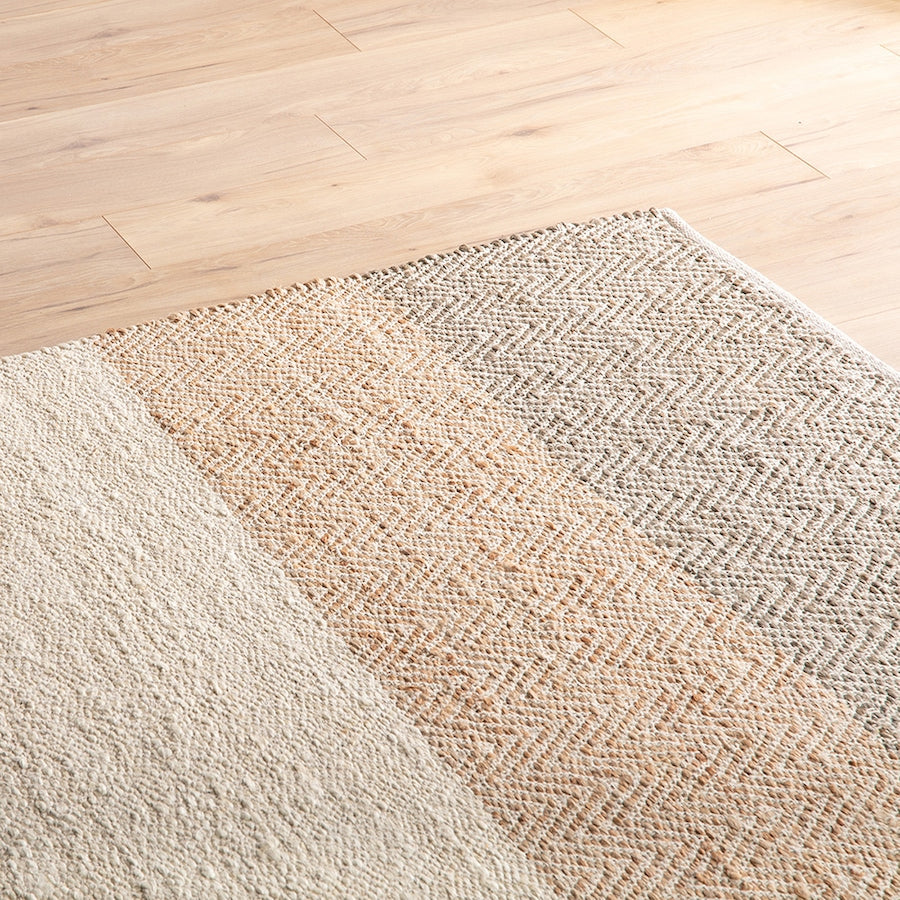 6 x 9 Hand-Loomed Jute Rug