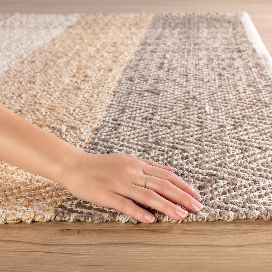 6 x 9 Hand-Loomed Jute Rug