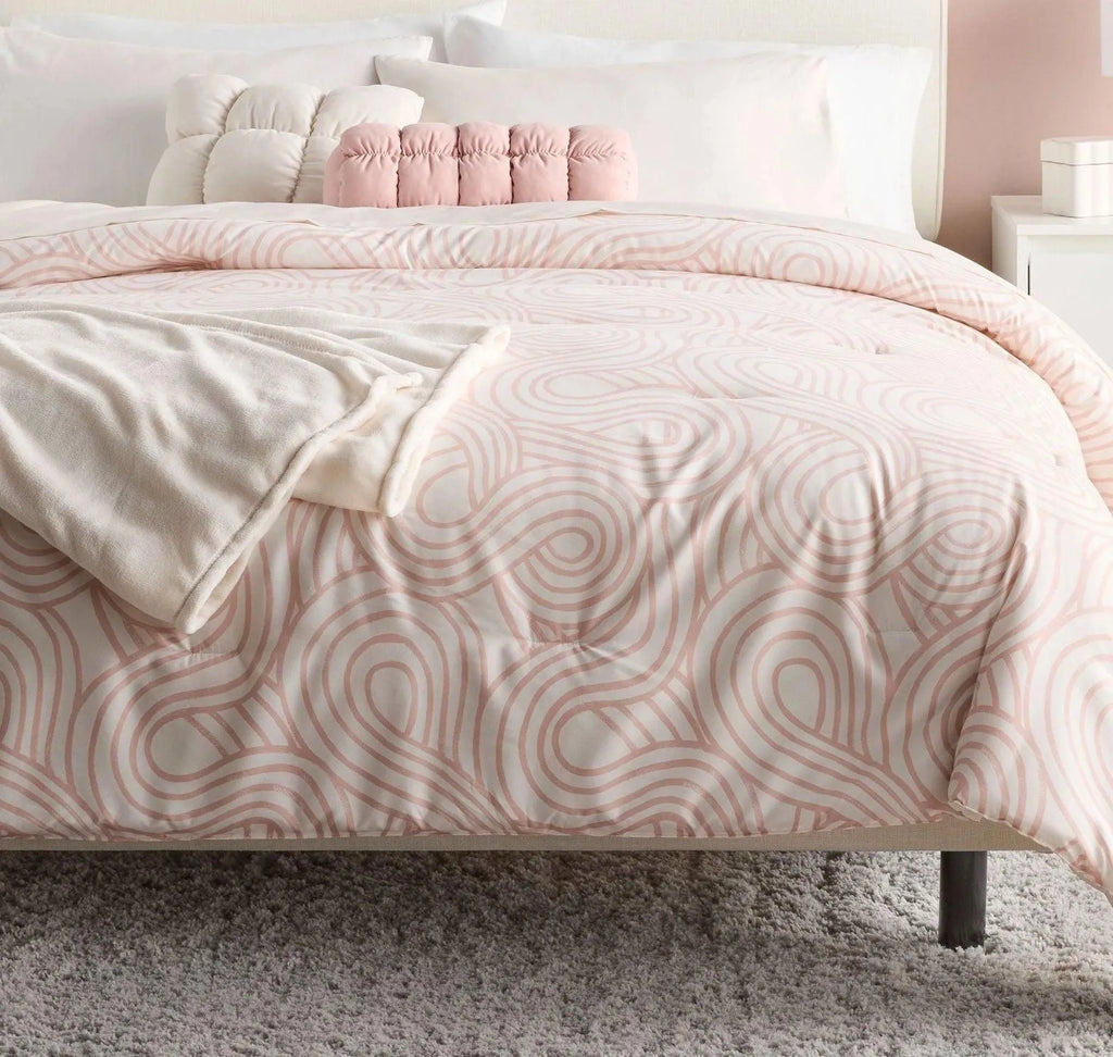 Full/Queen Microfiber Comforter Reversible Pink/Ivory Wave - Room Essentials