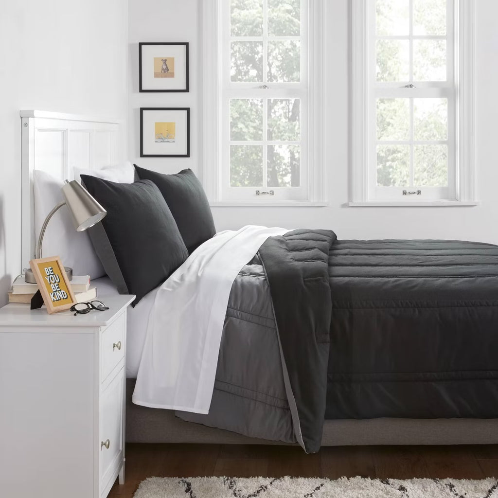 Full/Queen Lofty Microfiber Comforter Black - Room Essentials