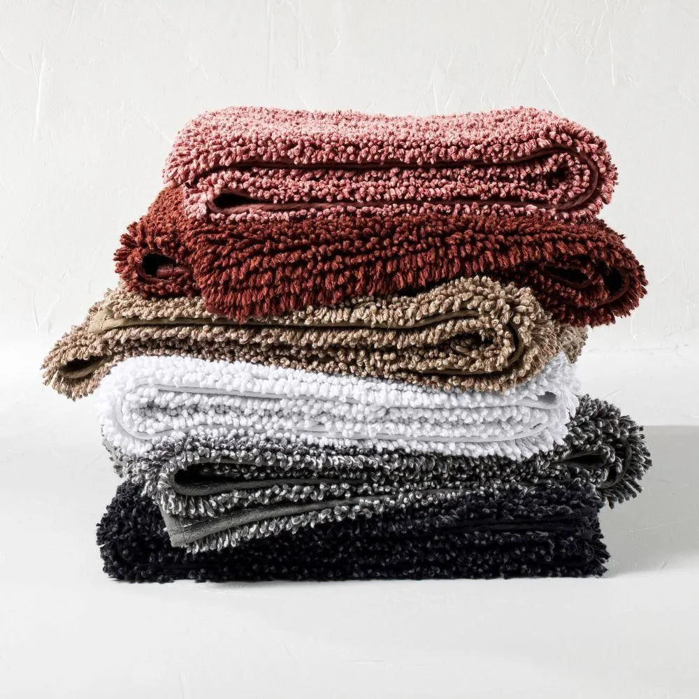 24"x40" Looped Bath Rug White - Casaluna