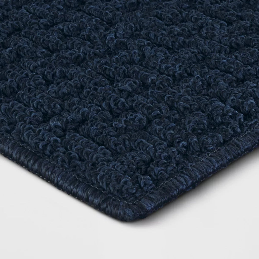 2'6 x 3'10" Washable Solid Machine Tufted Rug - Threshold