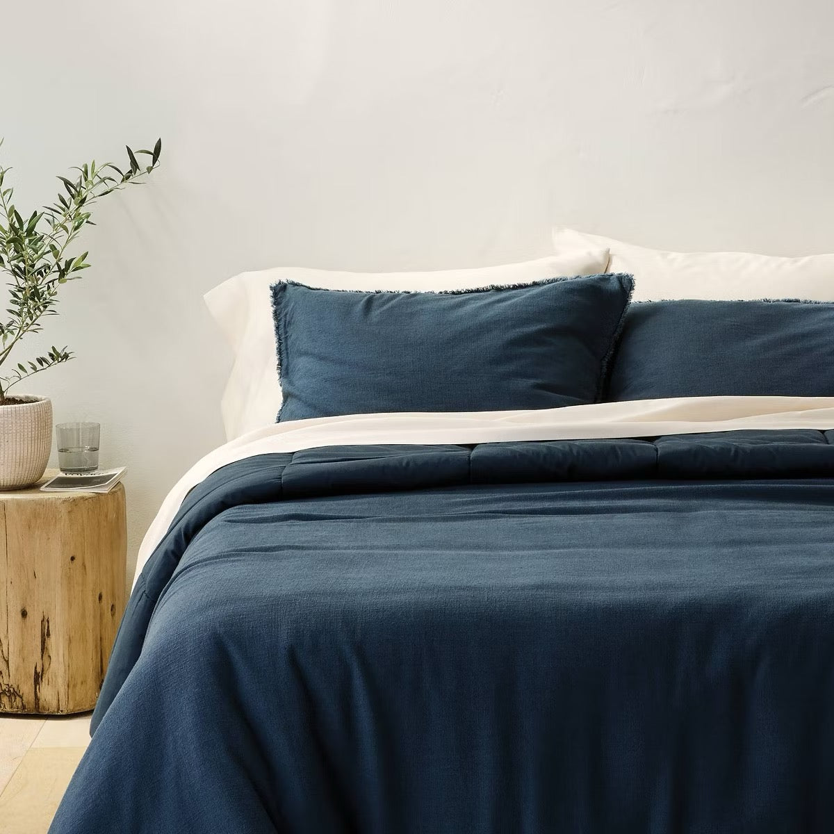 Full/Queen Heavyweight Linen Blend Comforter and Sham Set Dark Mineral Blue - Casaluna