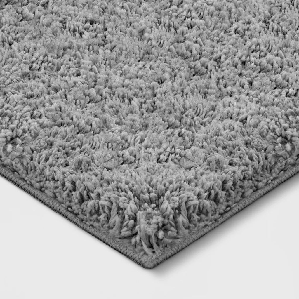 2'6" x 3'10" Plush Shag Rug - Room Essentials