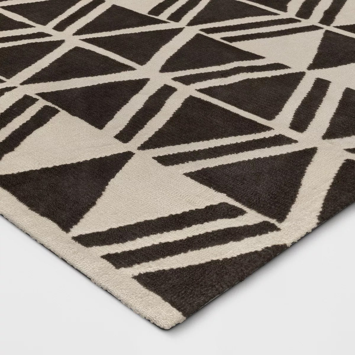 5'x7' Microplush Geo Knitted Area Rug - Threshold