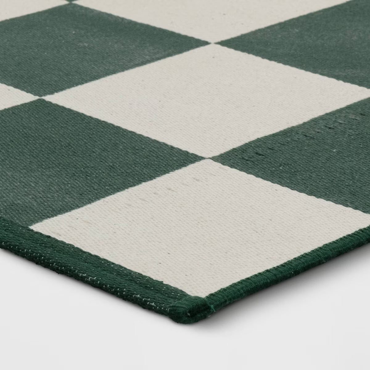 4'x5'6" Checkered Area Rug Ivory/Green - Room Essentials