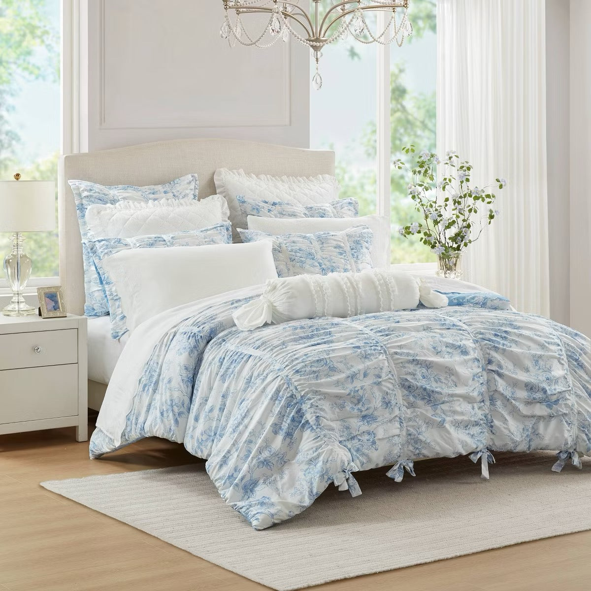 Twin/Twin Extra Long Armoire Collection  Toile Floral Comforter Blue