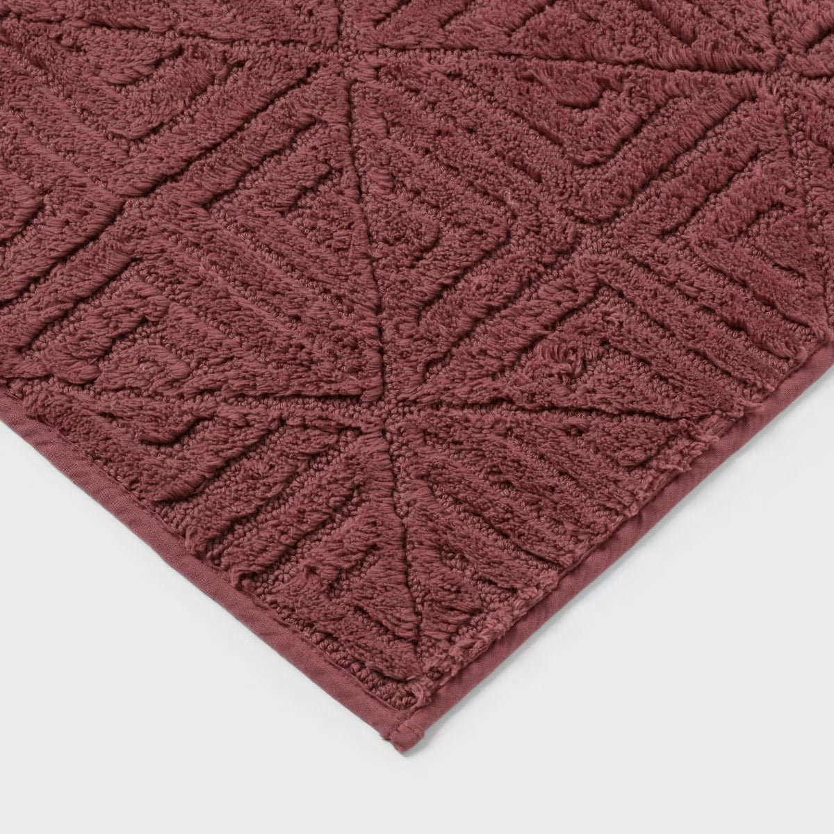 20"x30" Lattice Square Non-Skid Bath Rug Mauve - Threshold